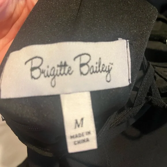 🔴5 for $25- Brigitte Bailey black shift dress M - Picture 2 of 2